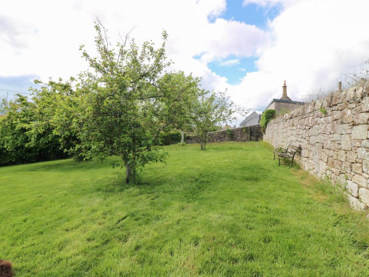 Charlies Cottage Duns Exterior photo